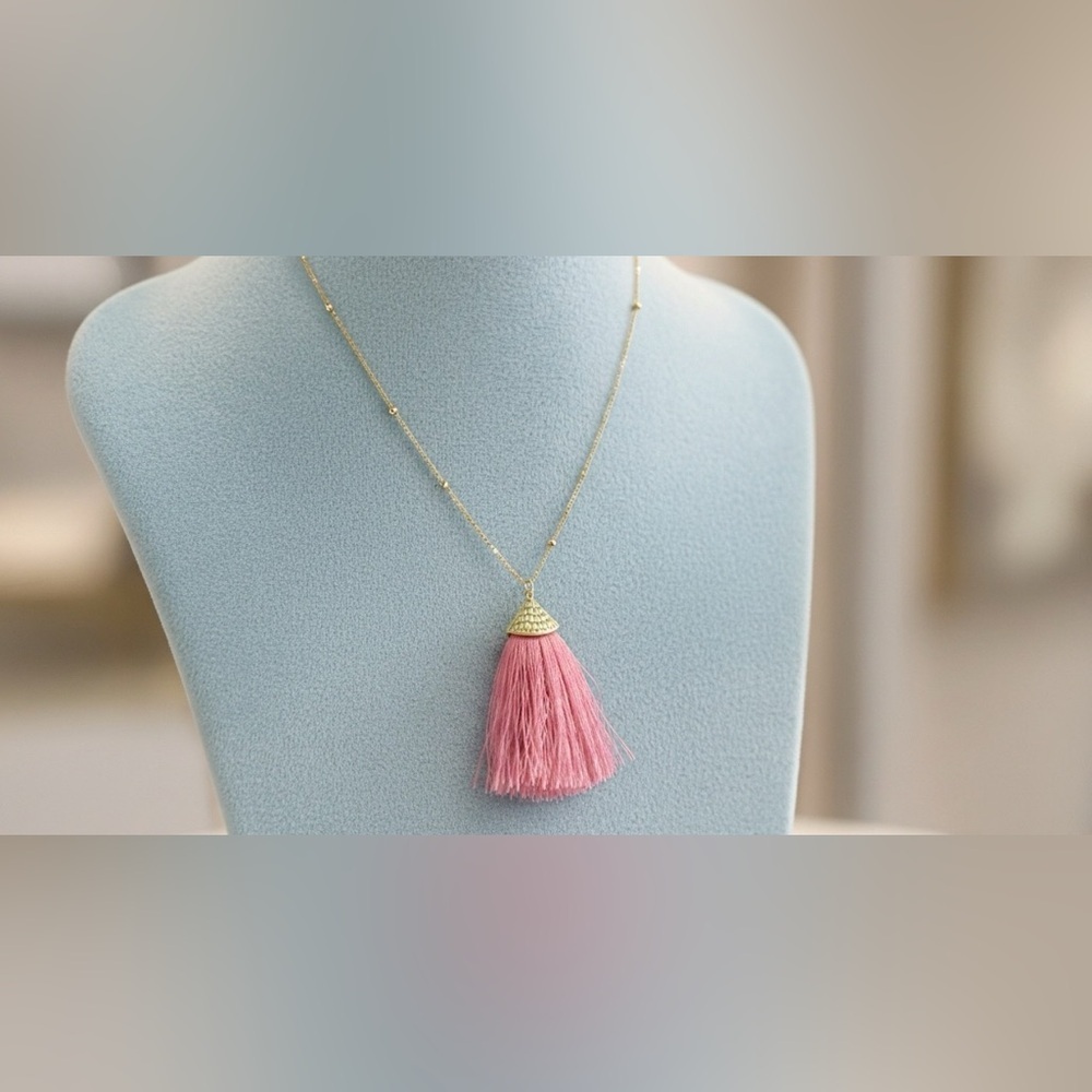Hicarer Bohemian Pink Tassel Gold Finish Necklace π - Picture 4 of 6